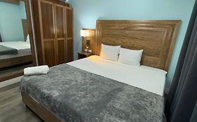 Airport Suites Hotel